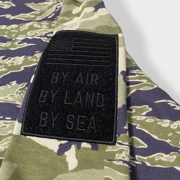 Under Armour Project Rock Womens Veterans Day Fleece Loose Fit Hoodie size L (a) - Picture 2 of 11